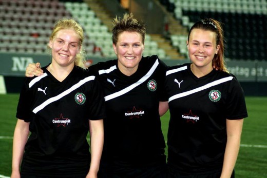 Söders målskyttar mot Öfvre Adolfsberg: Ida Scherling, Ann-Sofie Frost och Milisa Ahmetagic. (Fotot från söderdamernas hemsida).