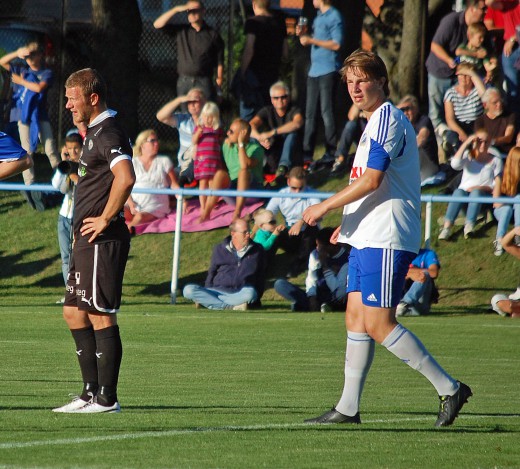 Jättedödaren Karahmet: Tre mål mot Karlstad BK i den första cupmatchen och idag sänkte han ÖSK med två till. Peter Samuelsson däremot fick lämna planen mållös.