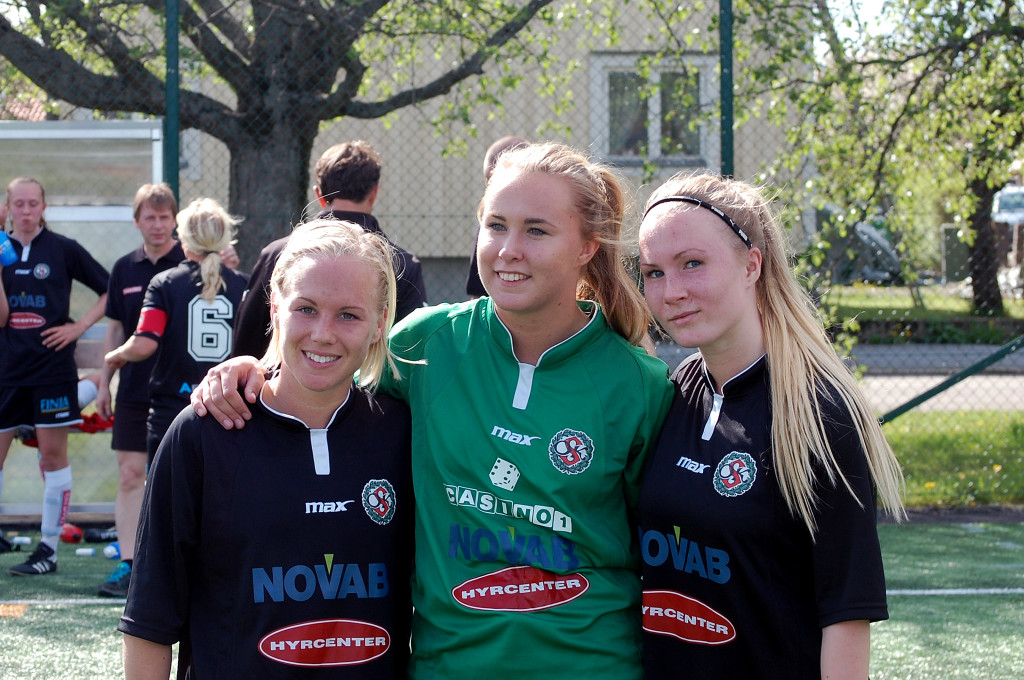 Söderdamernas matchvinnare i vårmatchen mot Smedby. Sara Sandberg (2) och Hanna Åbom gjorde målen, medan Ida Lindell höll nollan.