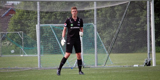 Kalle Westdahl har skrivit kontrakt med ÖSK.