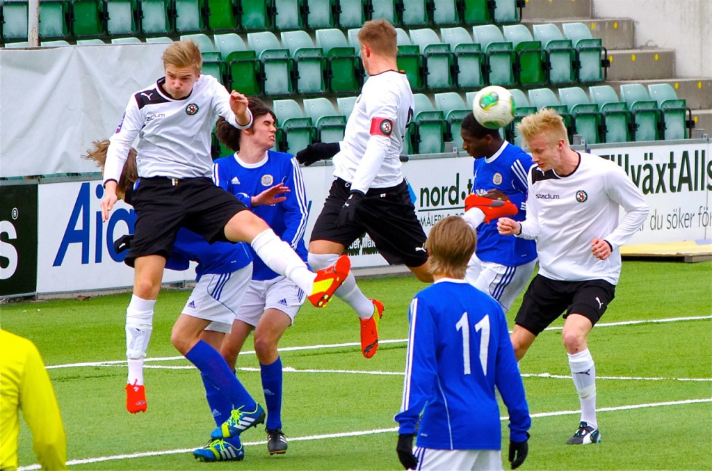 Oskar Ålgars, Anton Westerlund och Oscar Fardelin är alla med i årets sista U19-match. (Foto: Peter Fardelin)