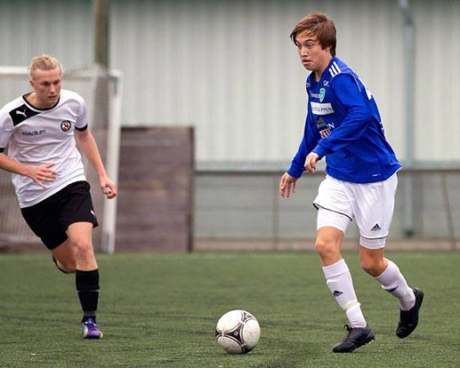 Felix Möller kvitterade för ÖSK med en kvart kvar att spela. (Foto: Jan Hofverberg, Umeå FC/Facebook)