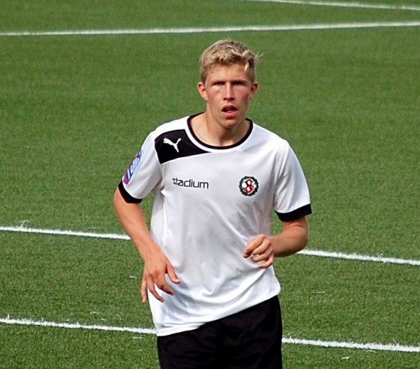Simon Danielsson - tvåmålsskytt mot AIK U19.