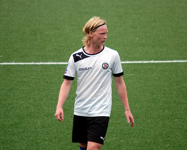William Gunnarssons tidiga mål gav ÖSK vind i ryggen i Södertälje.