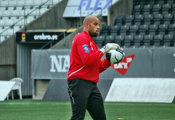 Joshua Wicks tränade med ÖSK efter säsongen 2011.
